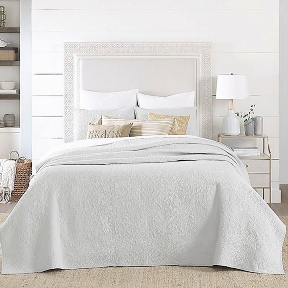 brand new WHITE 3-pc Coastal Living KING Embroidered Coral 100% Cotton Quilt Set - Picture 1 of 7